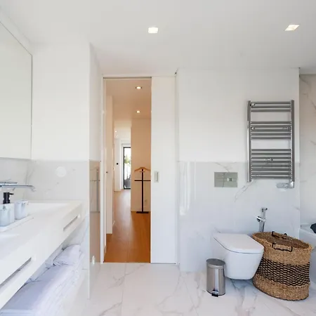 Luxury With Balcony And Shared In The Parque Eduardo Vii Area Séjour chez l'habitant *