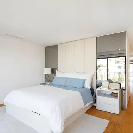 Luxury With Balcony And Shared In The Parque Eduardo Vii Area * 리스본